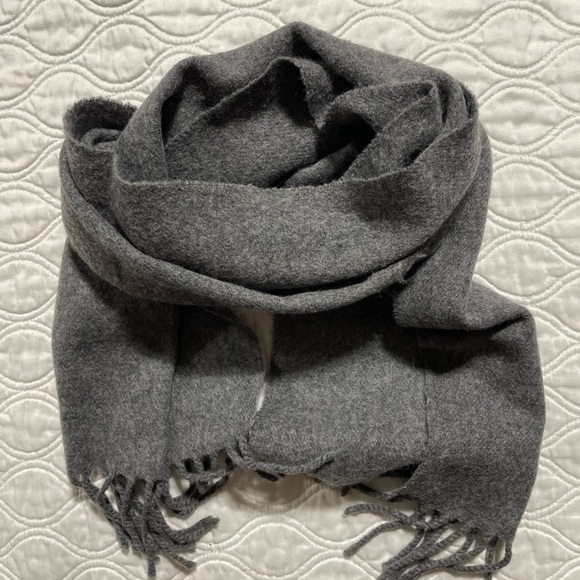 GEOFFREY BEAN - 100% lambswool grey scarf - Picture 1 of 2